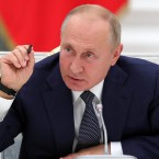 Путин продлил контрсанкции против Запада до конца 2021 года