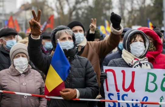 {Сельхозпроизводители убрали тракторы с ПВНС} Молдавские Ведомости