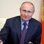 Путин сделал прививку от COVID-19