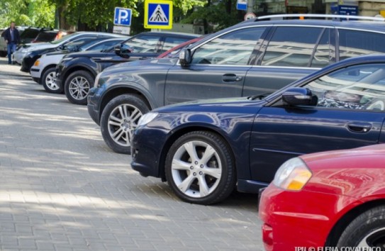 {В центральной зоне столицы выявлено около 3000 парковочных мест} Молдавские Ведомости