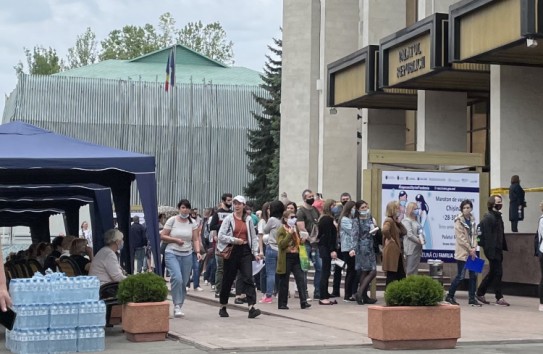 {Марафон вакцинации состоится в воскресенье во Дворце Республики} Молдавские Ведомости