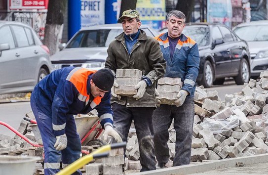 {В России предлагают пожизненно запрещать въезд гастарбайтерам - участникам массовых драк} Молдавские Ведомости