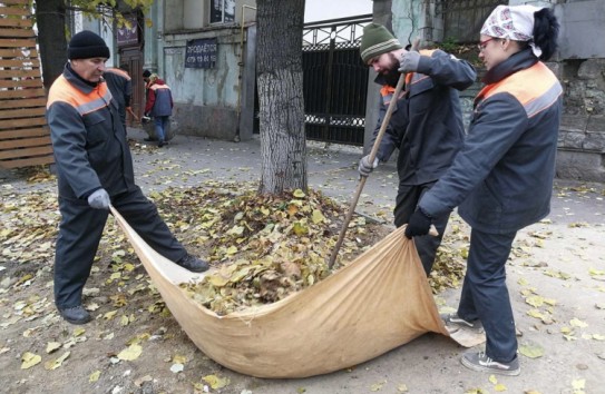 {В столице запрещено сжигать отходы, а листья следует отделять от пластика} Молдавские Ведомости