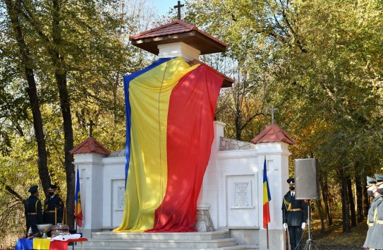 {Посольство России осудило "вопиющий случай прославления гитлеровских палачей в Молдове"} Молдавские Ведомости