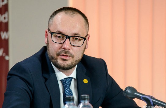 {Литвиненко не поддержал идею запрета партий } Молдавские Ведомости