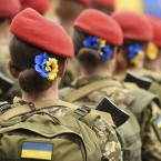 На Украине обяжут всех женщин явиться в военкомат