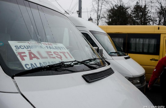 {Транспортники продолжают акцию протеста, рейсы приостановлены} Молдавские Ведомости