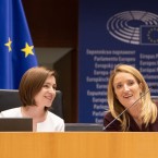 Майя Санду рассказала в Европарламенте о реформах и демократии