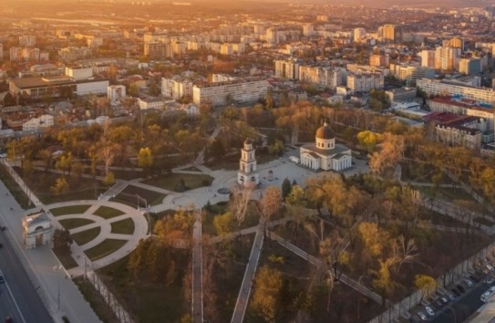 {В Кишинёве обновят Кафедральный парк и переход на Дачии —  400 тысяч евро выделили из Румынии} Молдавские Ведомости