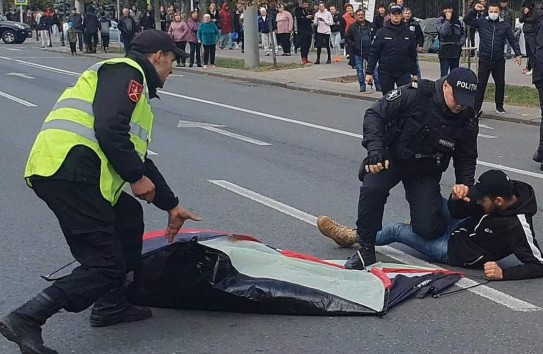 {Правозащитные организации осудили действия полиции по разгону палаточного городка} Молдавские Ведомости