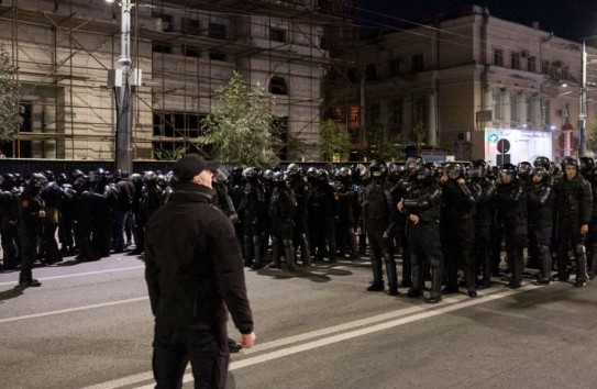 {Народный адвокат Чеслав Панько осудил разгон протеста} Молдавские Ведомости