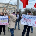 В Кишинёве прошли акции протеста сторонников и противников объединения с Румынией