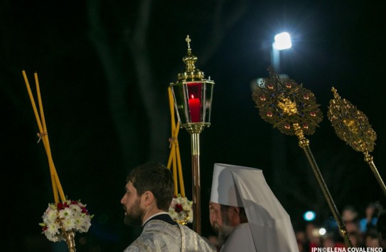 {Благодатный огонь будет доставлен в сквер Кафедрального собора примерно в 20.00} Молдавские Ведомости