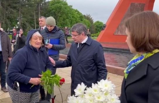 {Зачем Санду, Гросу и Речан явились 9 мая на Мемориал } Молдавские Ведомости