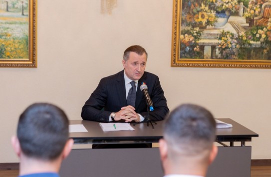 {Филат: "То, что сегодня выглядит как сдержанный прогноз МВФ, в конце года рискует оказаться иллюзией"} Молдавские Ведомости