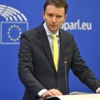 Мурешан сравнил деятельность Санду и Додона - но не сравнил цены на газ при двух президентах