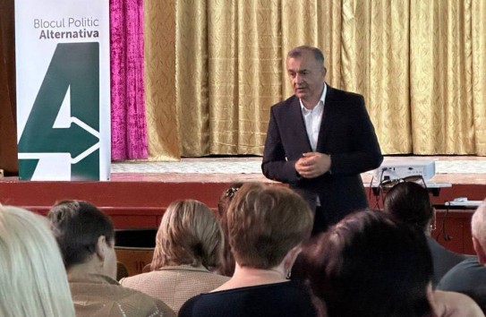 {Жители Нихорень на встрече с Кику: Режим PAS нагнетает страх в обществе} Молдавские Ведомости