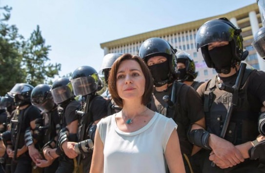 {Как Майя Санду победила Плахотнюка} Молдавские Ведомости