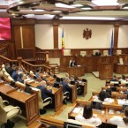Парламент пересмотрел по запросу президента закон о борьбе с электоральной коррупцией