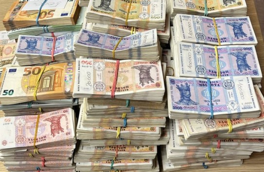 {Торговый дефицит Молдовы увеличился на 36 процентов в январе-апреле} Молдавские Ведомости