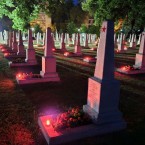 На кладбище мемориала «Вечность» 22 июня зажгли свечи в память о героях, павших в ВОВ