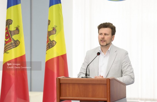 {114 кандидатов были отстранены от экзамена за мошенничество} Молдавские Ведомости