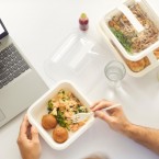 Работающие в ночную смену смогут получать талоны на питание