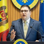 Правительство продвигает системы e-gps и e-ticket с помощью откровенной лжи