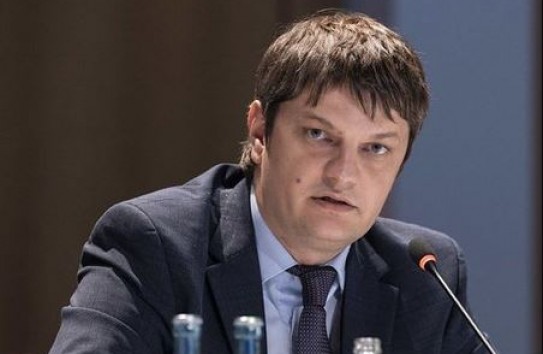 {Спыну — PAS: «Снимите радужные очки и готовьтесь к худшему»} Молдавские Ведомости