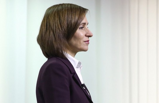 {Санду вынужденно не промульгировала закон об адвокатуре} Молдавские Ведомости