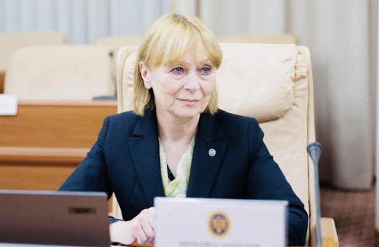 {Немеренко осенило: проводить химиотерапию в Бельцах совсем просто} Молдавские Ведомости