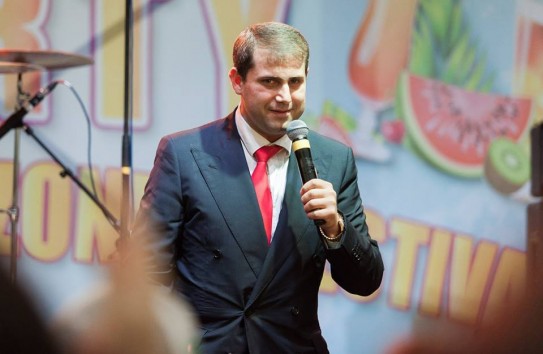 {Бессрочная акция протеста переносится с ПВНС на железнодорожный вокзал} Молдавские Ведомости