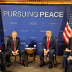 Adevarul: Встреча Трампа и Путина вызвала дрожь на Украине  