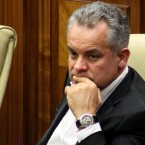 Адвокат Плахотнюка обвинил власти в затягивании экстрадиции
