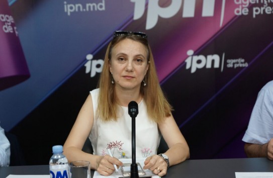 {"Еще в 90-х слепых или глухих учеников маргинализировали, отправляя в спецшколы"} Молдавские Ведомости