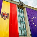 Национальный банк хранит копию декларации независимости в золотой капсуле