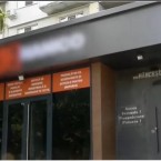 В Кишиневе бизнесмен забетонировал вход в пятиэтажку. Жильцам - аварийный выход