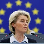 Урсулу фон дер Ляйен могут ждать два новых вотума недоверия