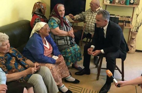 {Усатый вангует: Плахотнюка привезут до выборов} Молдавские Ведомости