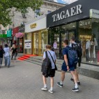 В учебных заведениях учащихся и студентов сгоняют на предвыборные собрания