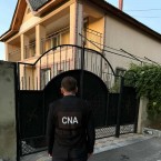 70 прокуроров и 254 офицера по уголовному преследованию, 470 следователей задержали 74 человека
