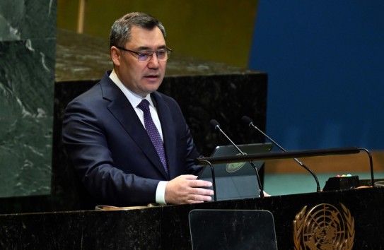 {Президент Кыргызстана заявил в ООН, что его страна не может отказаться от экономических отношений с Россией} Молдавские Ведомости