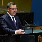 Президент Кыргызстана заявил в ООН, что его страна не может отказаться от экономических отношений с Россией