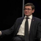 Гросу - Путину: "Не заставляйте нас любить вас силой"