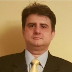 Стоматолог не таранил ворота российского посольства в Бухаресте?