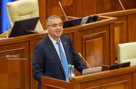 {Усатый жалуется, что Москва не удовлетворяет его просьбу об отказе от гражданства РФ} Молдавские Ведомости