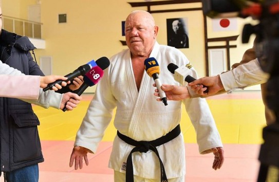 {82-летний чемпион мира, дзюдоист Михаил Маляр, завоевывает свой десятый титул} Молдавские Ведомости