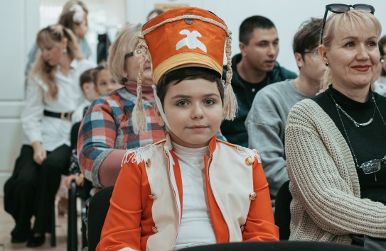 {Валериу Реницэ: Русский культурный центр в Молдове - что мы теряем, закрывая его?} Молдавские Ведомости