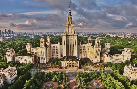 {Россия предоставляет более 600 бюджетных мест в вузах для граждан Молдовы} Молдавские Ведомости