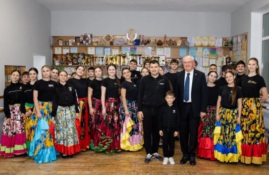 {Новый премьер - свадебный генерал?} Молдавские Ведомости